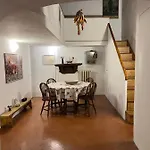 Pasha Apartment *