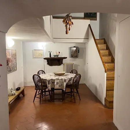 Pasha Apartment *